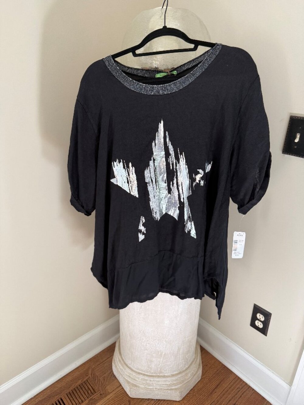 Ladies black short sleeve top with metallic design